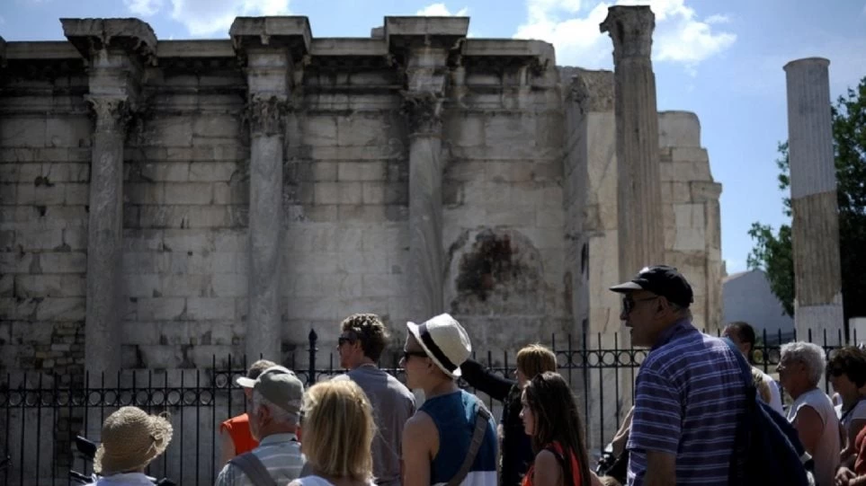 Οι Ρώσοι στηρίζουν Ελλάδα: Διψήφια αύξηση στις μέχρι στιγμής κρατήσεις